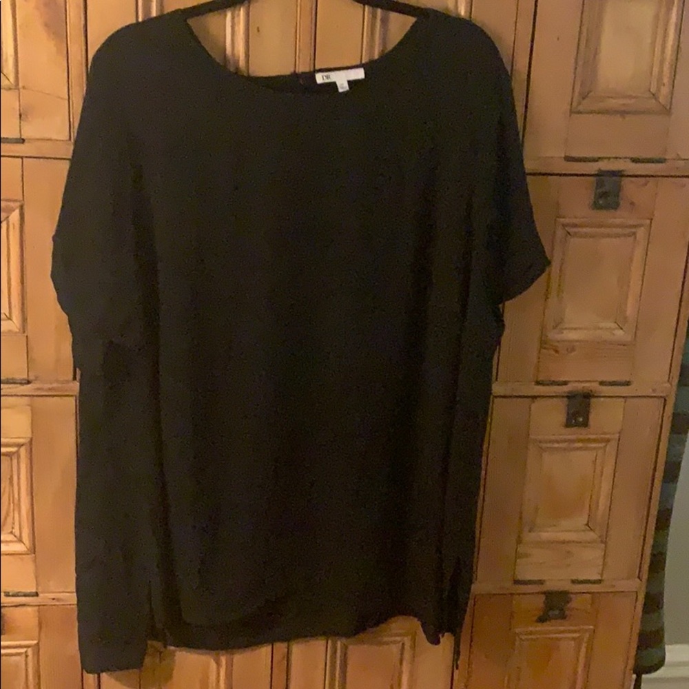 Short sleeve blouse